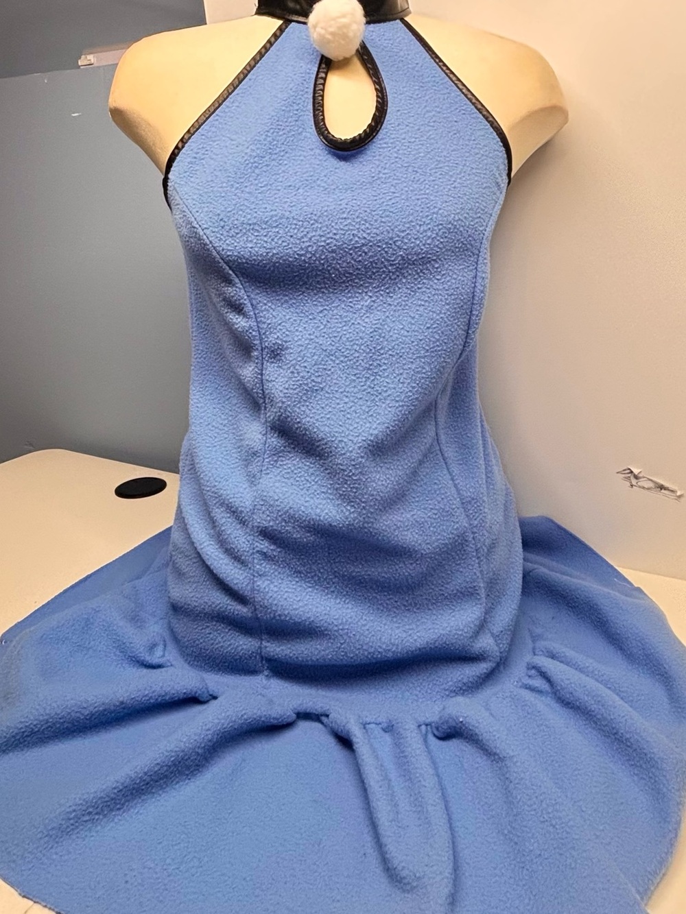 Rubie’s The Flintstones Betty Rubble Cosplay Halter Costume Dress Blue XS - Picture 2 of 9